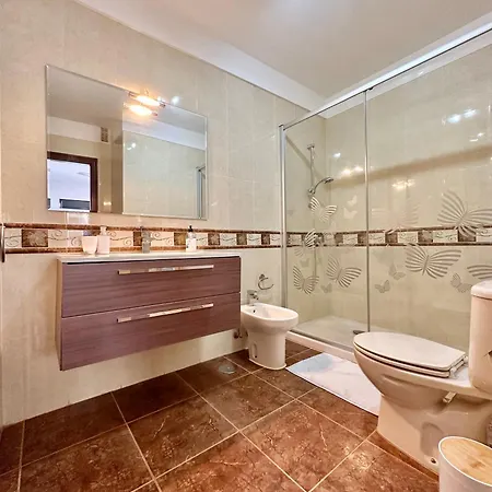 Carpio Ii Apartment *